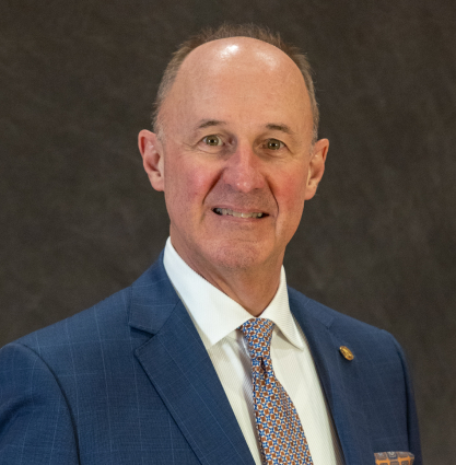 Profile picture of Les Snyder